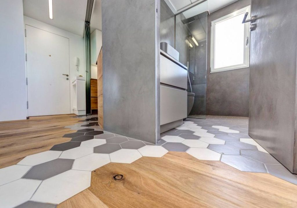 Home in Alicante with walls and doors coated in Tecnocemento Gris 3